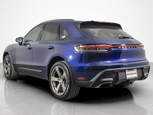 Used 2023 Porsche Macan AWD/4WD image 3