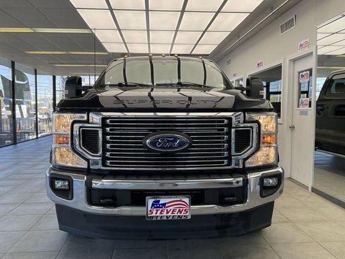 Used 2022 Ford F350 Lariat w/ Lariat Value Package AWD/4WD image 2