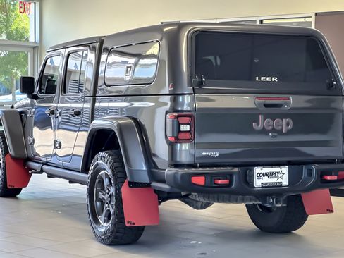 Used 2022 Jeep Gladiator Rubicon w/ LED Lighting Group AWD/4WD image 6