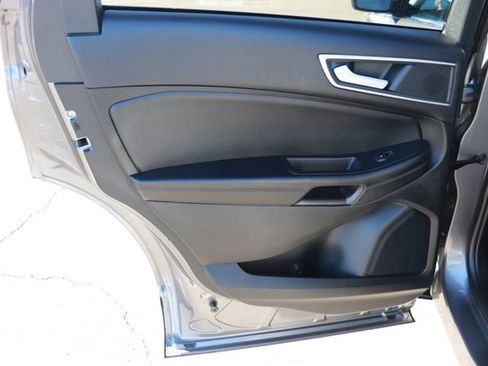 Used 2023 Ford Edge SEL image 13