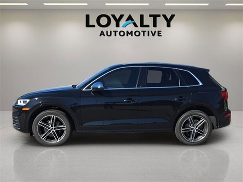 Used 2020 Audi SQ5 Premium Plus w/ Premium Plus Package image 2