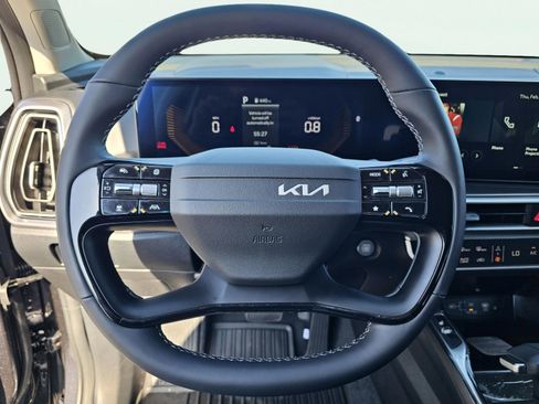 New 2026 Kia Sorento S image 18