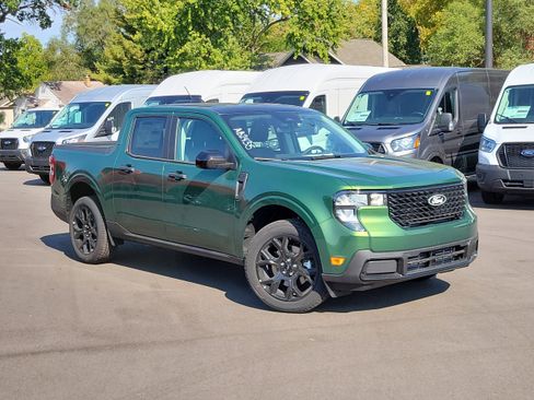 New 2025 Ford Maverick XLT w/ Black Appearance Package image 38