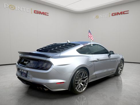 Used 2021 Ford Mustang GT Premium w/ Equipment Group 401A RWD image 5