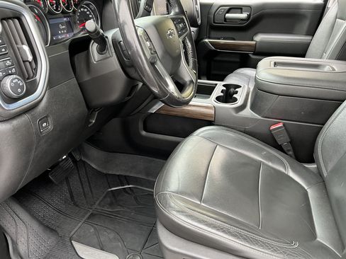 Used 2019 Chevrolet Silverado 1500 LT Trail Boss AWD/4WD image 14