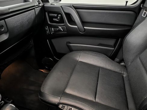Used 2016 Mercedes-Benz G 550 image 33