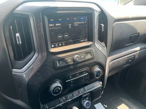 Used 2019 Chevrolet Silverado 1500 Custom Trail Boss w/ Custom Convenience Package AWD/4WD image 7