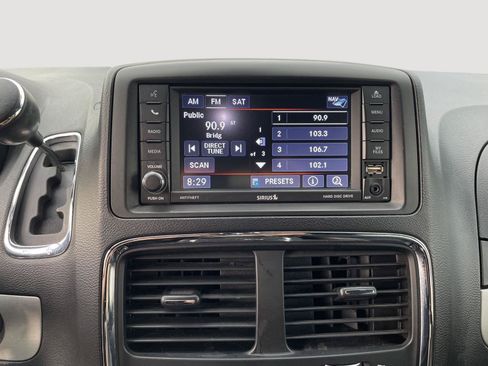 Used 2019 Dodge Grand Caravan GT FWD image 21