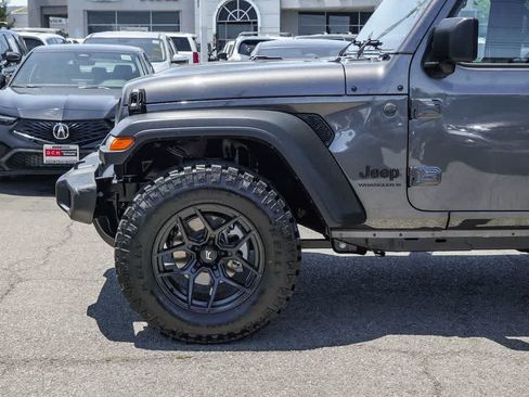 Used 2026 Jeep Wrangler Unlimited Sport AWD/4WD image 9