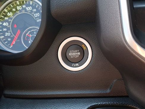 Used 2023 RAM 1500 Big Horn AWD/4WD image 25