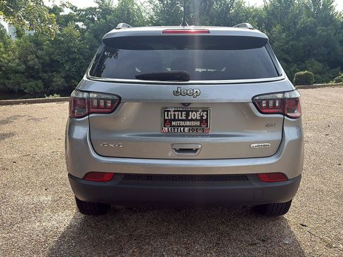 Used 2020 Jeep Compass Latitude w/ Cold Weather Group AWD/4WD image 6