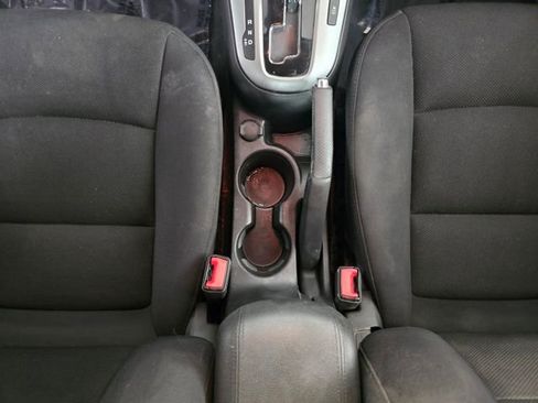 Used 2014 Chevrolet Cruze LT image 13