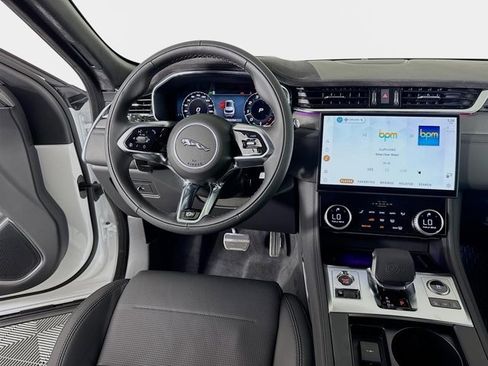 New 2026 Jaguar F-PACE SVR image 25