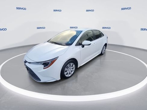 Used 2023 Toyota Corolla LE image 5