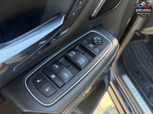 Used 2023 RAM 1500 Limited AWD/4WD image 11