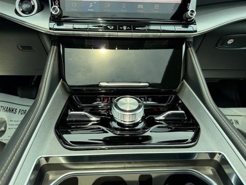 New 2026 Jeep Grand Wagoneer Limited AWD/4WD image 19