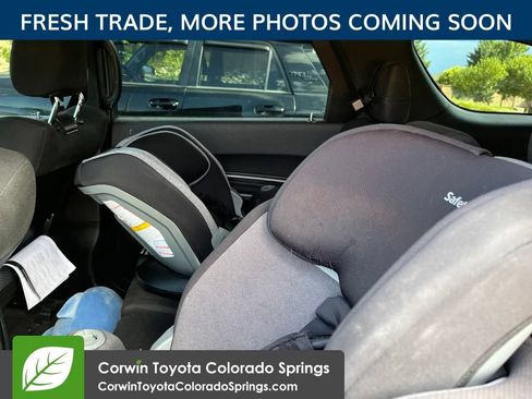 Used 2022 Dodge Durango SXT AWD/4WD image 7