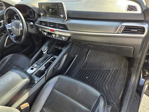 Used 2021 Kia Telluride LX image 19