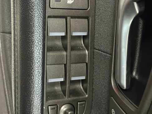 Used 2015 Land Rover Range Rover Evoque Pure Plus AWD/4WD image 25