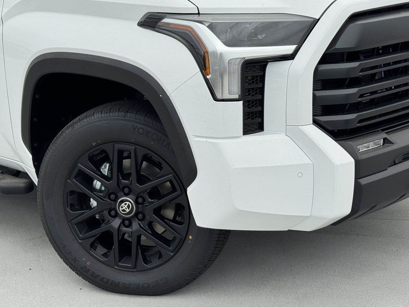 New 2026 Toyota Tundra SR5 AWD/4WD image 10