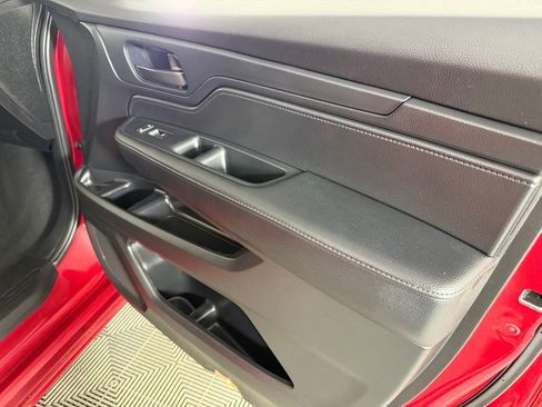 Used 2025 Honda Odyssey Sport-L image 33