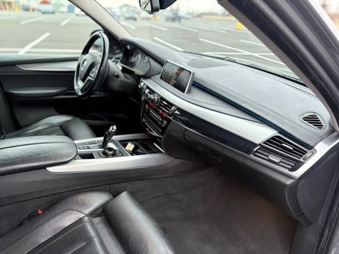 Used 2015 BMW X5 xDrive50i image 17