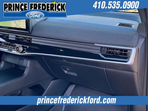 Used 2024 Honda Prologue EX image 15