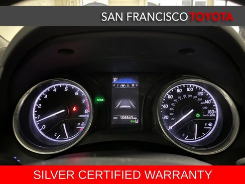 Certified 2020 Toyota Camry LE image 31
