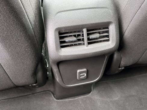 Certified 2023 Chevrolet Equinox LT image 12