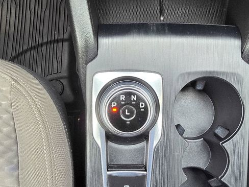 Used 2020 Ford Escape SE image 6