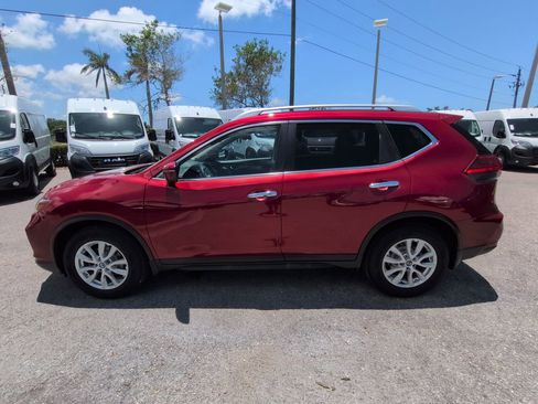 Used 2017 Nissan Rogue SV FWD image 8
