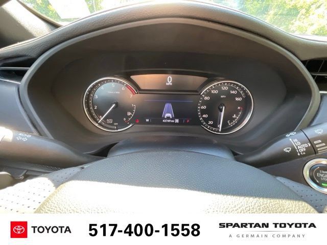 Used 2022 Cadillac XT4 Sport w/ Enhanced Visibility Package AWD/4WD image 18