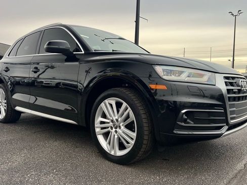 Used 2019 Audi Q5 Prestige w/ Prestige Package image 10