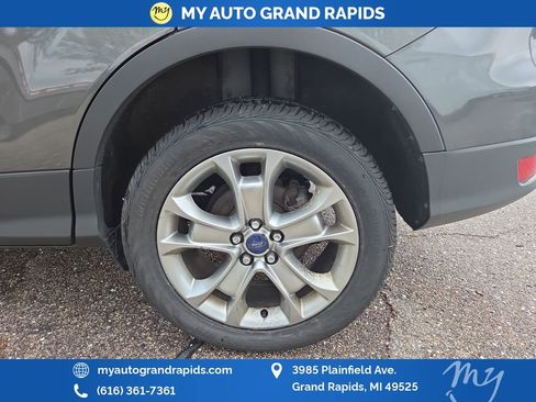 Used 2015 Ford Escape Titanium FWD image 30