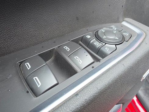 Used 2025 Chevrolet Silverado 2500 LTZ w/ LTZ Convenience Package AWD/4WD image 36
