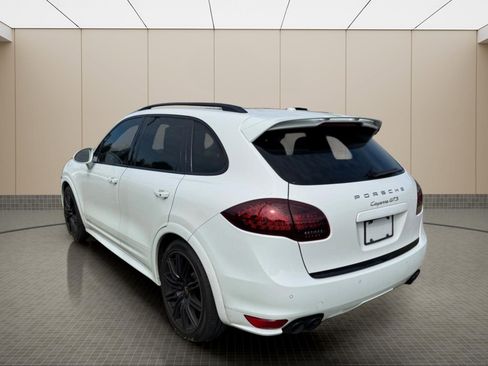 Used 2014 Porsche Cayenne GTS AWD/4WD image 20