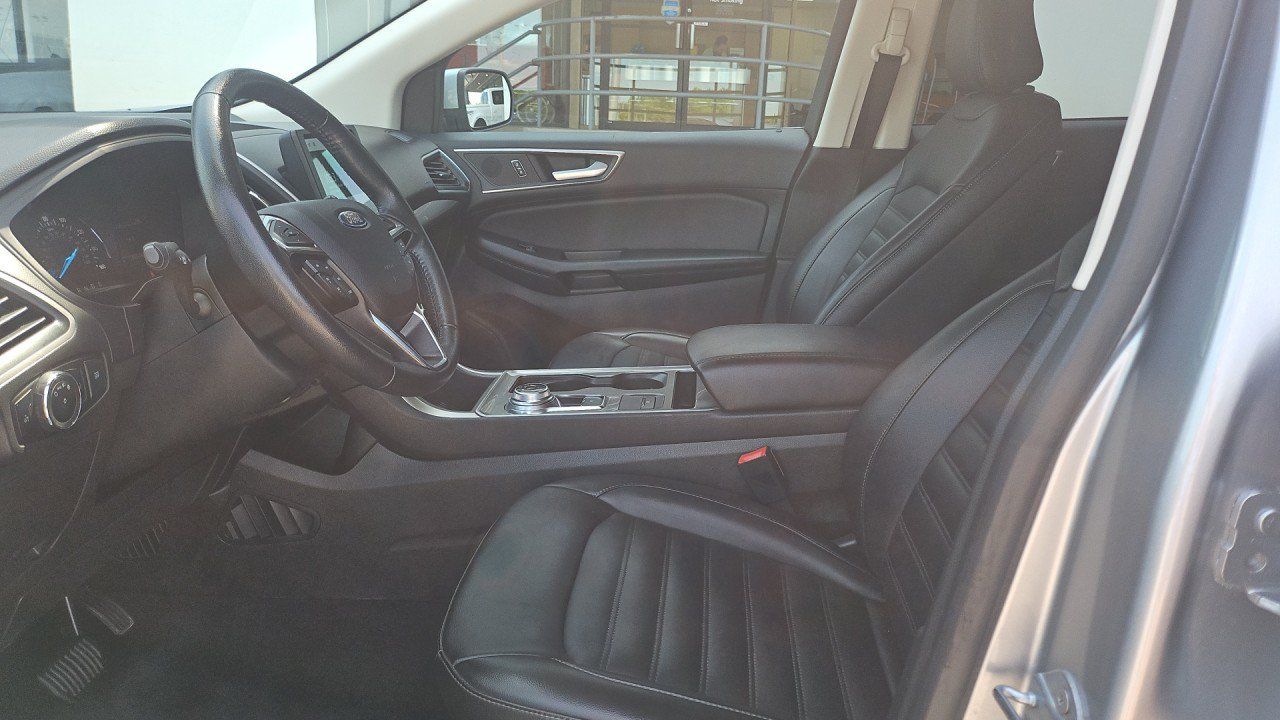 Used 2024 Ford Edge SEL AWD/4WD image 10