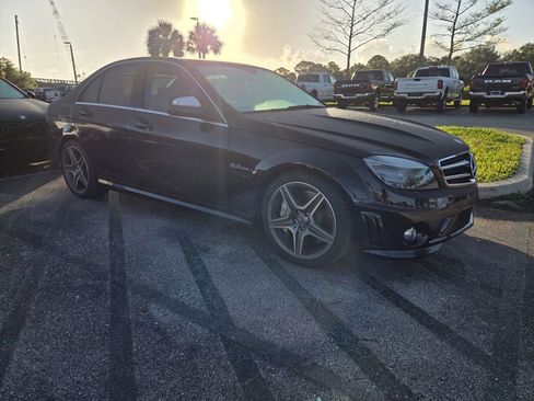 Used 2009 Mercedes-Benz C 63 AMG Sedan image 2