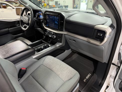 Used 2021 Ford F150 XLT w/ Equipment Group 302A High RWD image 20