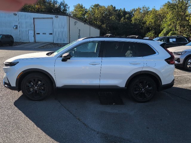 Used 2025 Honda CR-V Sport Touring image 4