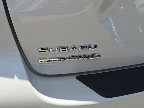 Used 2024 Subaru Crosstrek 2.0i Premium AWD/4WD image 11