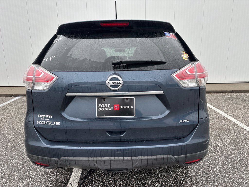 Used 2016 Nissan Rogue S w/ Appearance Package AWD/4WD image 6