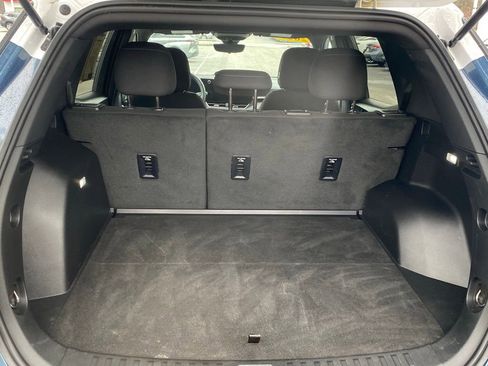 Used 2025 Chevrolet Equinox LT w/ Safety and Technology Package image 11