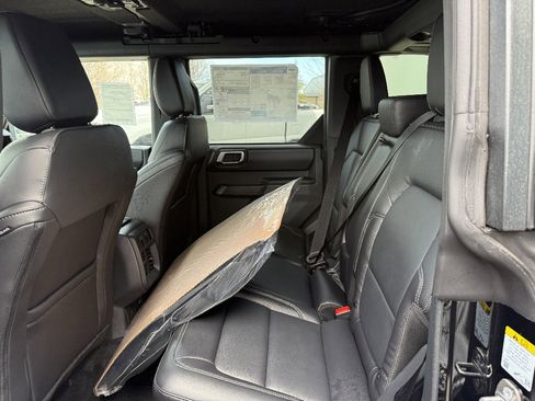 New 2026 Ford Bronco Outer Banks image 6