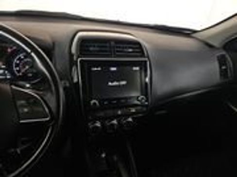 Used 2021 Mitsubishi Outlander Sport SE image 6