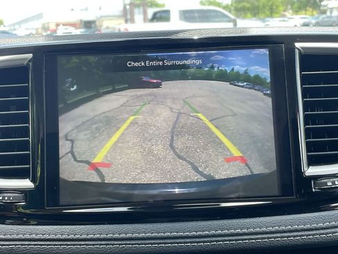 Used 2024 Chrysler Pacifica Limited FWD image 27