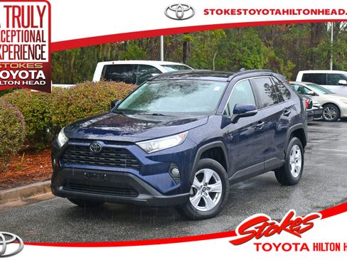 Used 2019 Toyota RAV4 XLE image 1