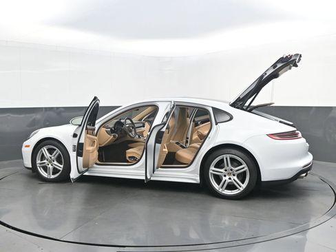 Certified 2020 Porsche Panamera 4S AWD/4WD image 35