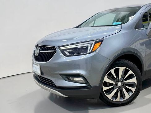 Used 2019 Buick Encore Essence AWD/4WD image 3