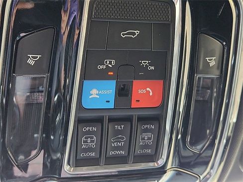 Used 2023 Jeep Grand Cherokee L Overland image 22